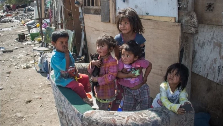 Dos de cada tres niñas y niños en Argentina son pobres o están privados de derechos básicos, según Unicef