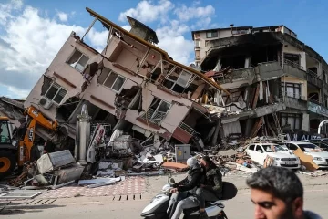 7.100 muertos por el terremoto en Turquía y Siria