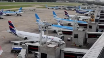 Alrededor de 60 vuelos de Aerolíneas Argentinas se verán afectados por asamblea de pilotos