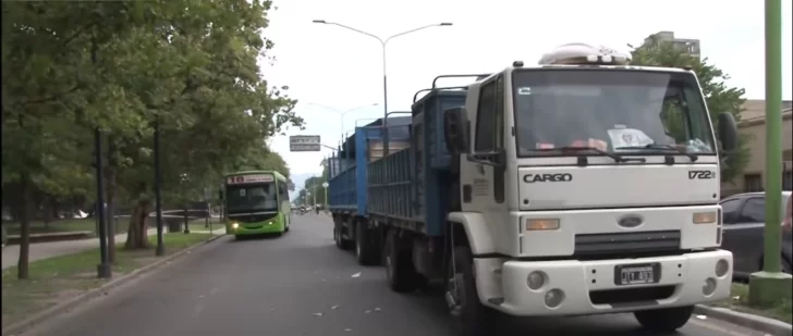 Un joven murió en Av. Roca luego de un accidente vial