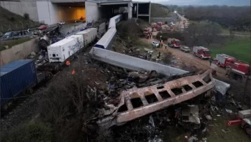Tragedia en Grecia: choque entre dos trenes deja 36 muertos y más de 100 heridos
