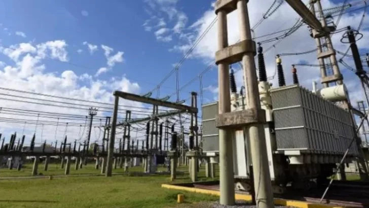 El servicio de energía eléctrica se restableció en toda la provincia