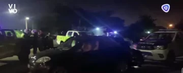 Cuatro personas detenidas luego de una persecución en Canal Sur y Avenida Colón Cuatro personas detenidas luego de una persecución en Canal Sur y Avenida Colón