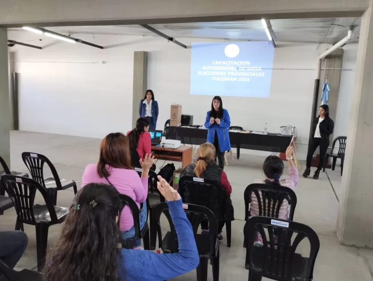 En Tucumán, las autoridades de mesa recibirán una compensación de $15.000 En Tucumán, las autoridades de mesa recibirán una compensación de $15.000