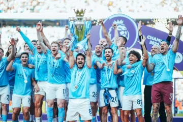 El Manchester City se coronó campeón de la Premier League y levantó la copa