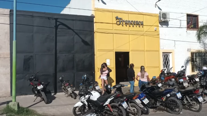 Un menor de dos años se ahogó en una piscina de un salón de fiestas