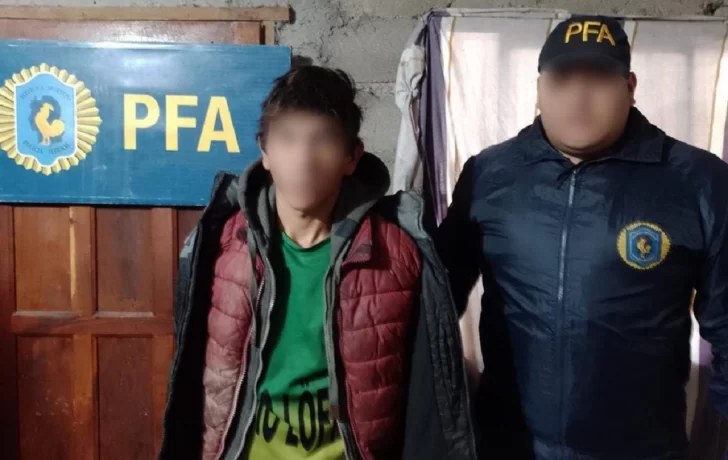 La Policía Federal desbarató a la banda de narcomenudeo de “Mandinga” La Policía Federal desbarató a la banda de narcomenudeo de “Mandinga”