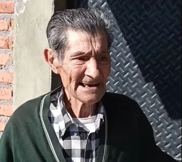 Llamado a la solidaridad: Roque Lazarte, de 82 años, busca recuperar su bicicleta robada