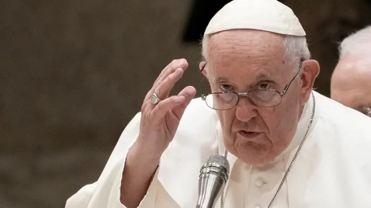 El papa Francisco será operado de urgencia por problemas intestinales
