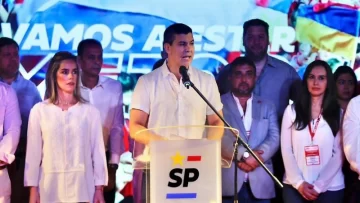 Paraguay votó por la continuidad y Santiago Peña es el nuevo presidente