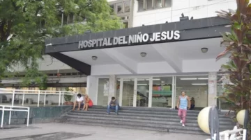 Habló la directora del Hospital de Niños sobre el bebé tucumano que se ahogó en una bañera Habló la directora del Hospital de Niños sobre el bebé tucumano que se ahogó en una bañera