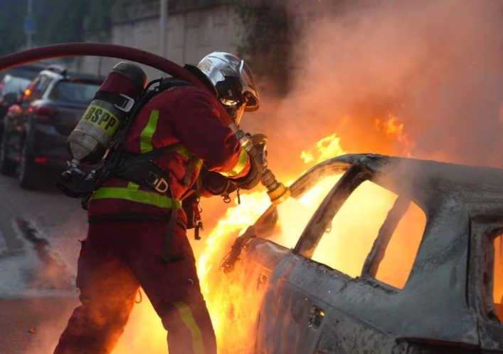 Disturbios y conmoción tras la muerte de un adolescente por disparos de la policía en Francia