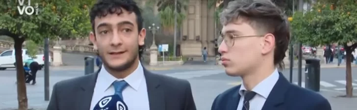 Iniciaron una campaña para ayudar a dos jóvenes que perdieron todo en un incendio Iniciaron una campaña para ayudar a dos jóvenes que perdieron todo en un incendio