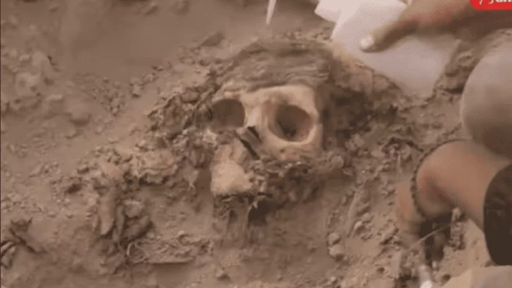 Perú: hallan una momia de más de 3 mil años de antigüedad