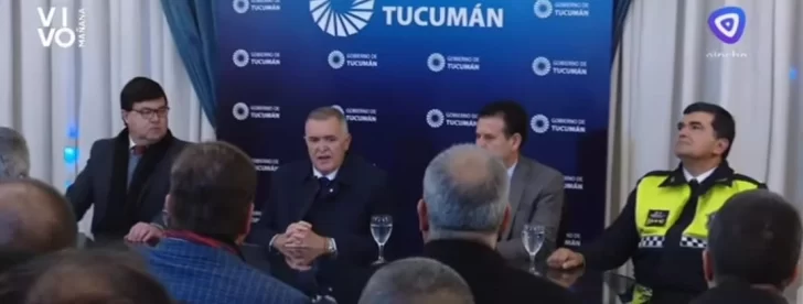 Reunión entre el vicegobernador Osvaldo Jaldo y la cúpula policial Reunión entre el vicegobernador Osvaldo Jaldo y la cúpula policial