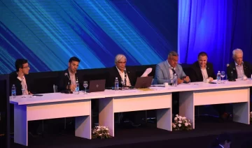 El decano expectante: AFA analiza reducir los descensos de la Liga Profesional