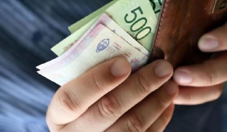 Junio arrancó con aumentos: sube la nafta, los alquileres y las prepagas