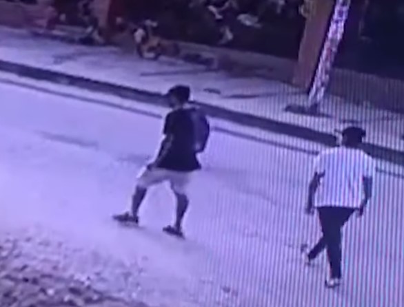 Quisieron robar una bicicleta en San Pablo y fueron captados por las cámaras de seguridad Quisieron robar una bicicleta en San Pablo y fueron captados por las cámaras de seguridad