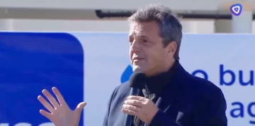 Sergio Massa habló del paro de colectivos y dijo que los empresarios “retuvieron la plata” de los trabajadores Sergio Massa habló del paro de colectivos y dijo que los empresarios “retuvieron la plata” de los trabajadores