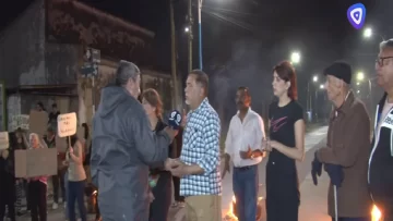 Vecinos del barrio San Bernardo protagonizaron un nuevo corte de calle solicitando mayor seguridad Vecinos del barrio San Bernardo protagonizaron un nuevo corte de calle solicitando mayor seguridad