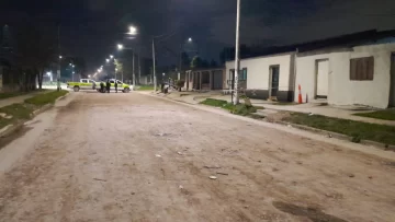 Manantial Sur: Un hombre de 31 años fue encontrado sin vida en una plaza con un disparo de arma de fuego