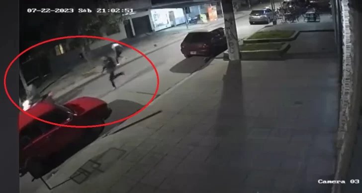 La Justicia dictó prisión preventiva para dos “motochorros” que balearon a un policía en Villa Alem La Justicia dictó prisión preventiva para dos “motochorros” que balearon a un policía en Villa Alem