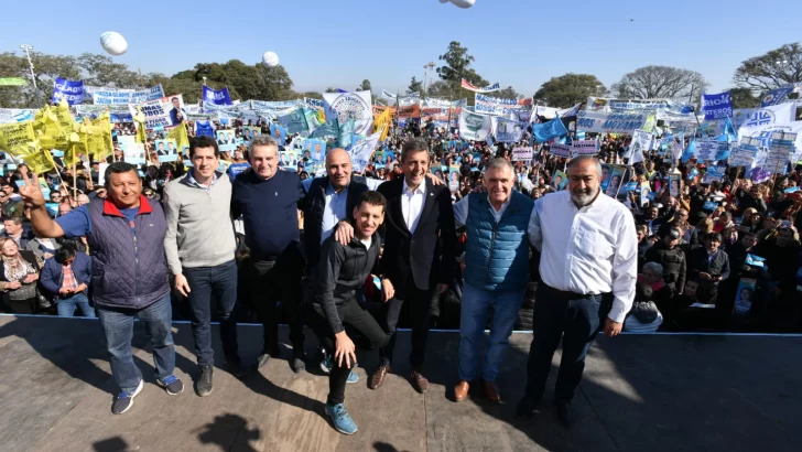 Juan Manzur y Sergio Massa encabezaron el acto de “Unión por la Patria” en Tucumán