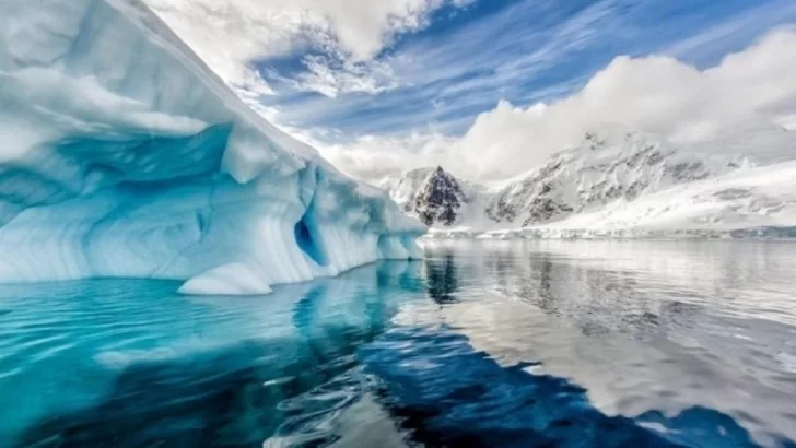 Según especialistas, la Antártida perdió un pedazo de hielo del tamaño de la Argentina