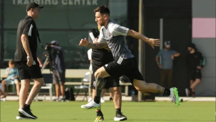 El 10 se pone a punto: Inter Miami difundió diferentes imágenes de Messi en su primera práctica