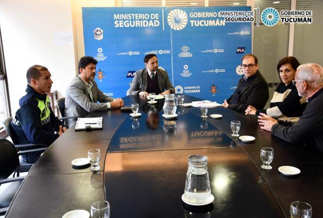 Amenazas de bomba en escuelas: Seguridad y Sadop mantuvieron una reunion para avanzar en las investigaciones