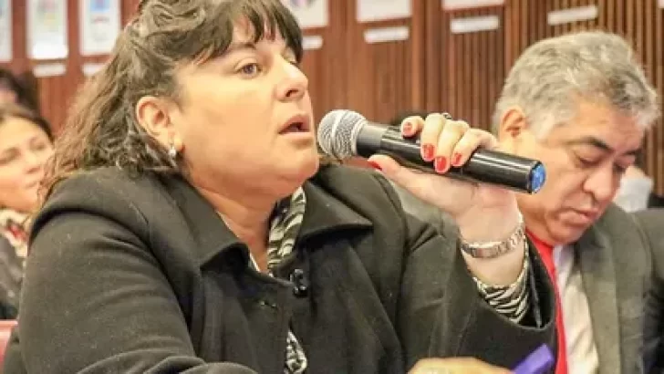 Protestas por la renuncia de la jueza de familia Valeria Brand