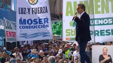 Massa en un acto con la CGT y las CTA: “Nuestra patria necesita un gobierno de unidad nacional”