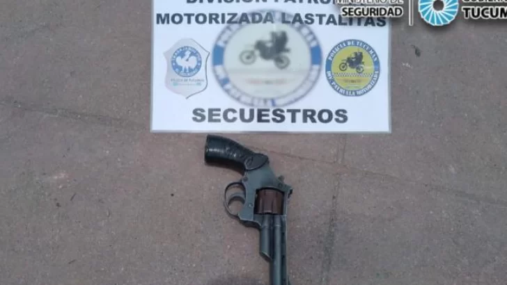 Atraparon a un hombre que realizaba disparos en moto