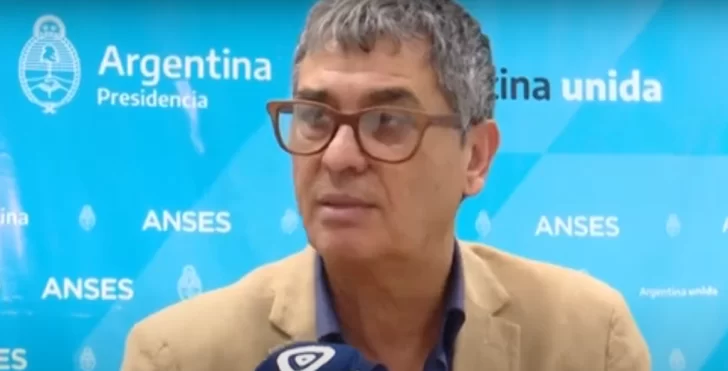 Largas filas en la sede de Anses para realizar consultas sobre el nuevo bono