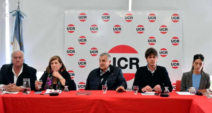La UCR indicó que no apoyará a ningún candidato en el balotaje