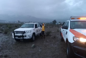 Tucumán: Defensa Civil asiste a las zonas afectadas por las tormentas