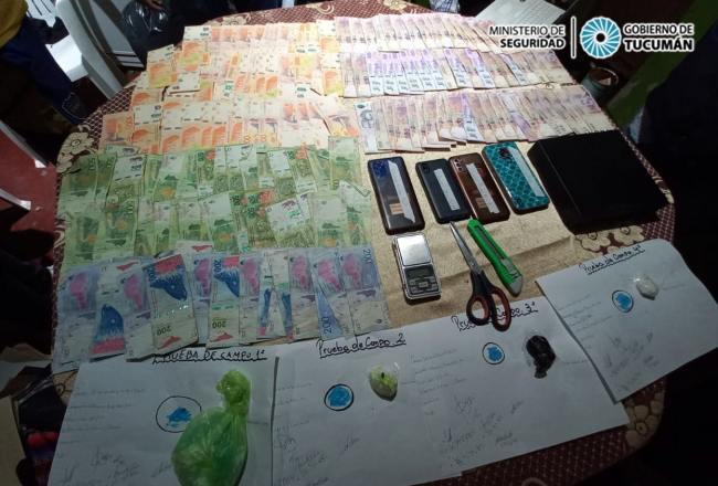 Secuestraron cocaína y más de $800.000 en una casa de La Cocha Secuestraron cocaína y más de $800.000 en una casa de La Cocha