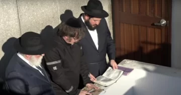 Javier Milei visitó la tumba del “rebe de Lubavitch” en Nueva York