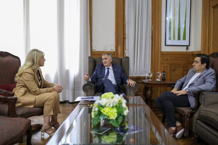 La intendenta Rossana Chahla confirmó que adelantará $40.000 a los empleados municipales