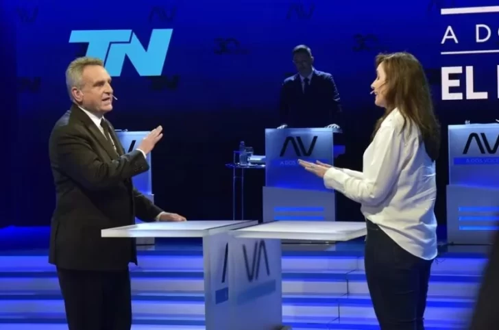 Agustín Rossi y Victoria Villarruel se enfrentan cara a cara esta noche en el debate vicepresidencial Agustín Rossi y Victoria Villarruel se enfrentan cara a cara esta noche en el debate vicepresidencial