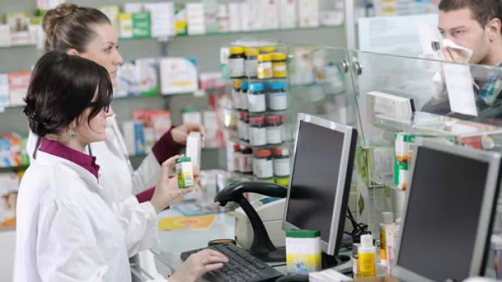 Crisis en farmacias: interrupción de ventas a obras sociales y prepagas