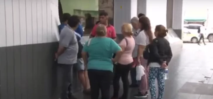 Puesteros del mercado Persia pidieron colaboración a los Concejales capitalinos para volver a trabajar Puesteros del mercado Persia pidieron colaboración a los Concejales capitalinos para volver a trabajar