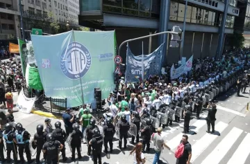 El Gobierno dio de baja 7000 contratos de trabajadores estatales que ingresaron este año