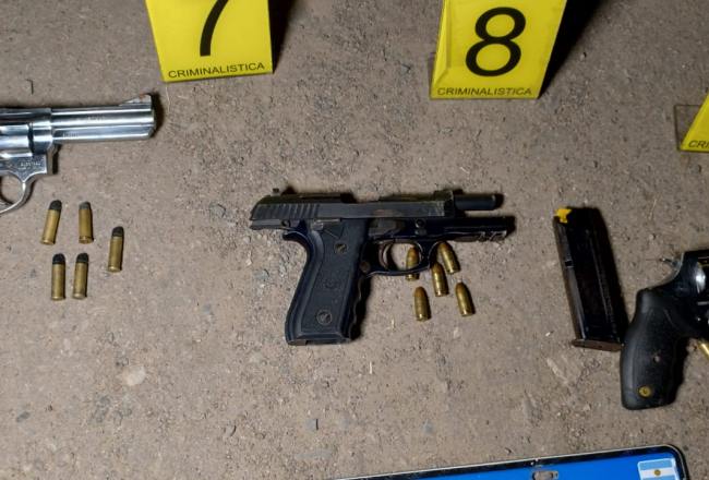 Desbaratan una banda delictiva que simulaba controles viales para robar Desbaratan una banda delictiva que simulaba controles viales para robar