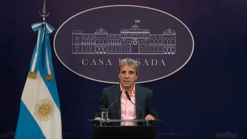 Luis Caputo anunció que el Gobierno quitará el capítulo fiscal de la Ley Ómnibus