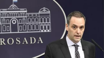 Fopea le reclamó al vocero presidencial Adorni “distancia y respeto por el trabajo de los periodistas” Fopea le reclamó al vocero presidencial Adorni “distancia y respeto por el trabajo de los periodistas”