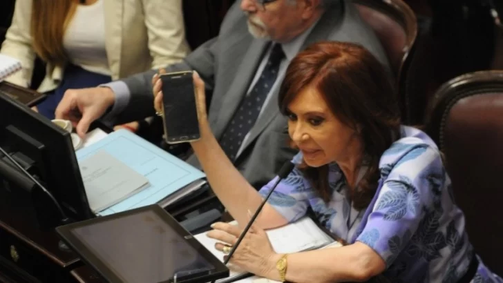 Cristina Kirchner abrió nuevos canales de comunicación con sus seguidores