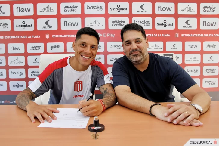 Tras las idas y vueltas, Estudiantes oficializó el regreso de Enzo Pérez