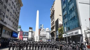 El Gobierno criticó el paro y advirtió que no cederá ante los reclamos gremiales