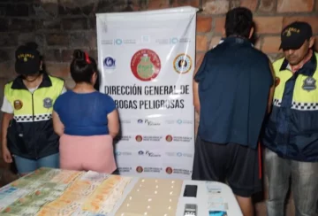 Cuatro aprehendidos por narcomenudeo y secuestro de drogas en “La Bombilla” Cuatro aprehendidos por narcomenudeo y secuestro de drogas en “La Bombilla”